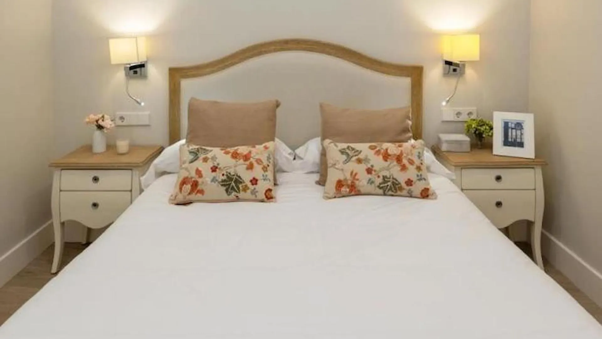 Trinidad Deluxe 5 Apartment Granada Spain
