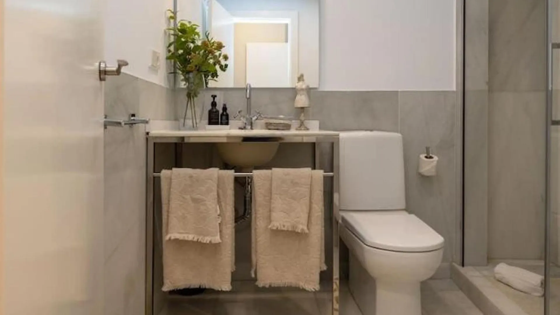 Trinidad Deluxe 5 Apartment Granada Spain