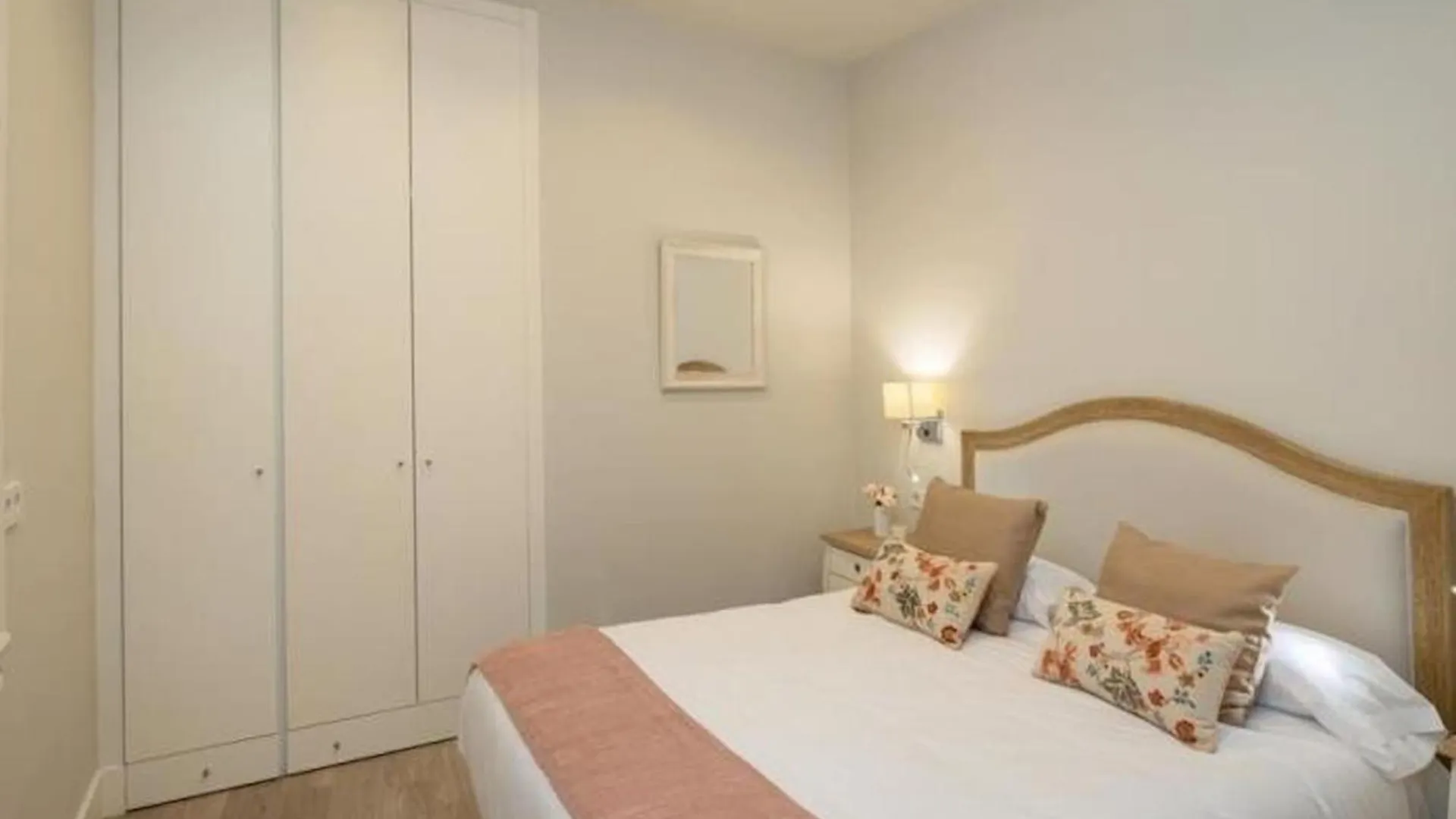 Trinidad Deluxe 5 Apartment Granada Spain